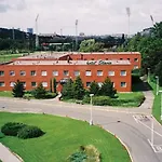 Slavia فندق 3*